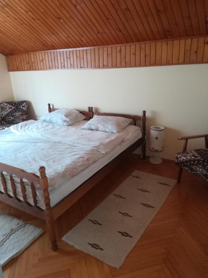 Kuca Maric Mackat Bed and Breakfast Buitenkant foto