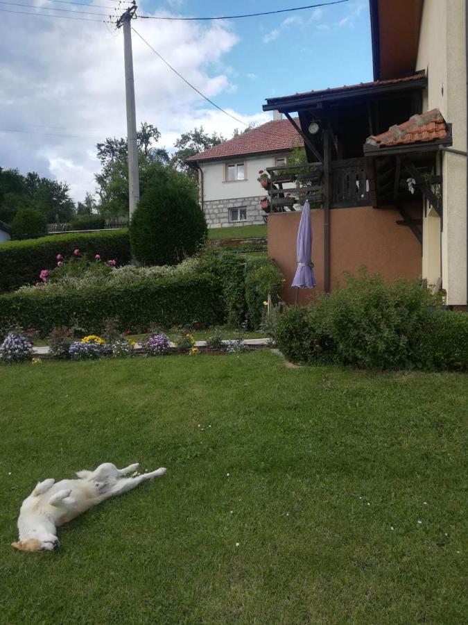 Kuca Maric Mackat Bed and Breakfast Buitenkant foto